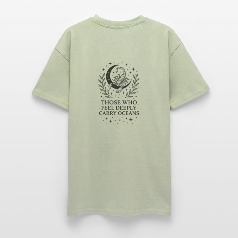 Unisex Oversize T-Shirt "Scorpio" - Leichtes Salbeigrün 