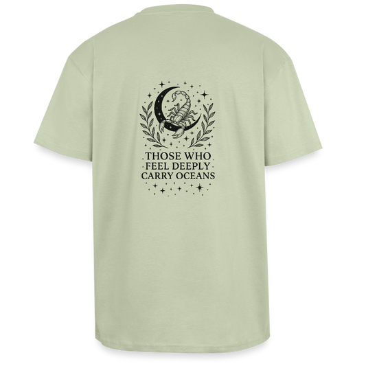 Unisex Oversize T-Shirt "Scorpio" - Leichtes Salbeigrün 